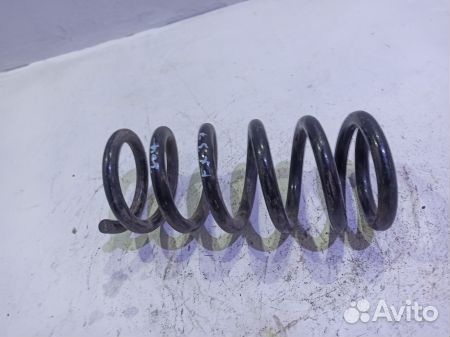 Пружина задняя Инфинити