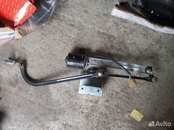 Трапеция стеклоочистителя в сборе с мотором ГАЗЕЛЬ