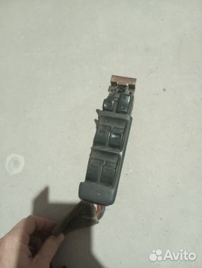 Кнопки стеклоподъёмника на Марк 2