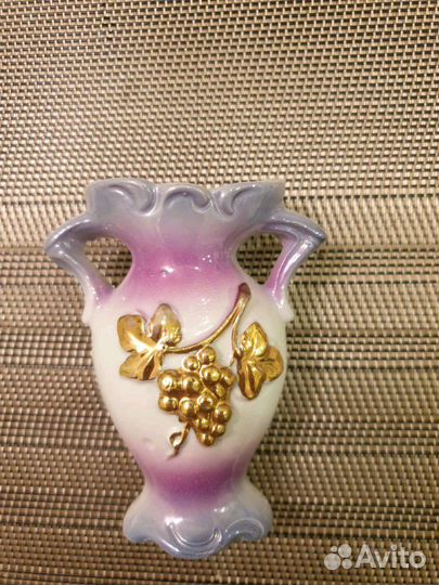 Фарфоровая ваза