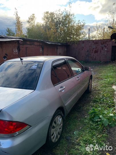 Mitsubishi Lancer 1.6 МТ, 2005, 331 000 км