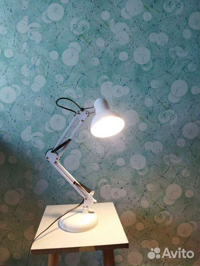 Светильник настольный