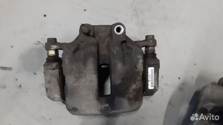 Передние суппорта Опель Инсигния