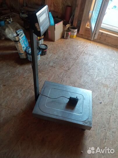 Весы напольные электронные