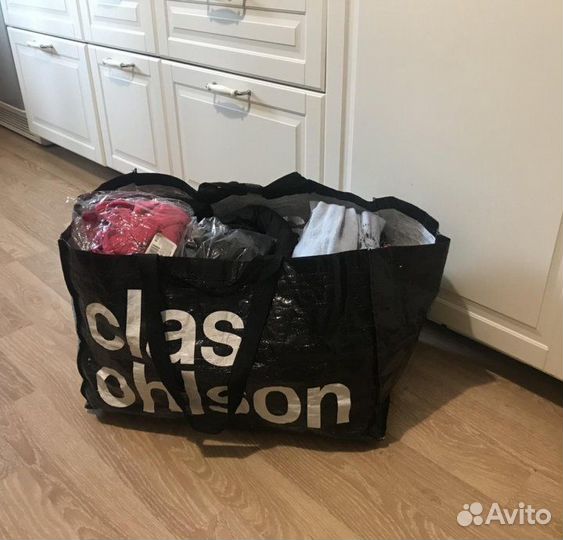 Пакет вещей и два коврика для яны