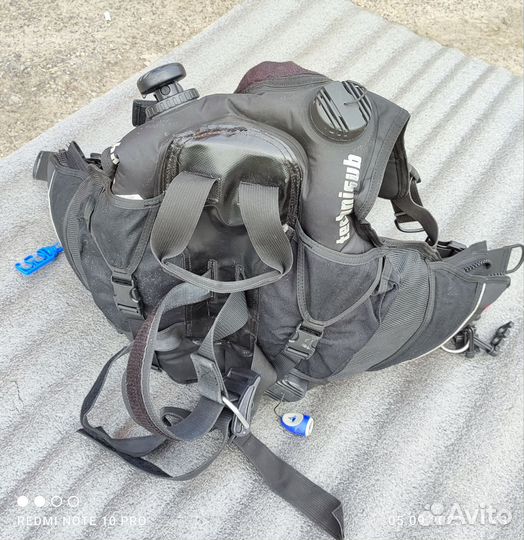 Компенсатор плавучести Technisub XS + свисток сигн