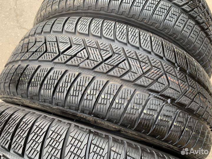 Pirelli Scorpion Winter 235/60 R18