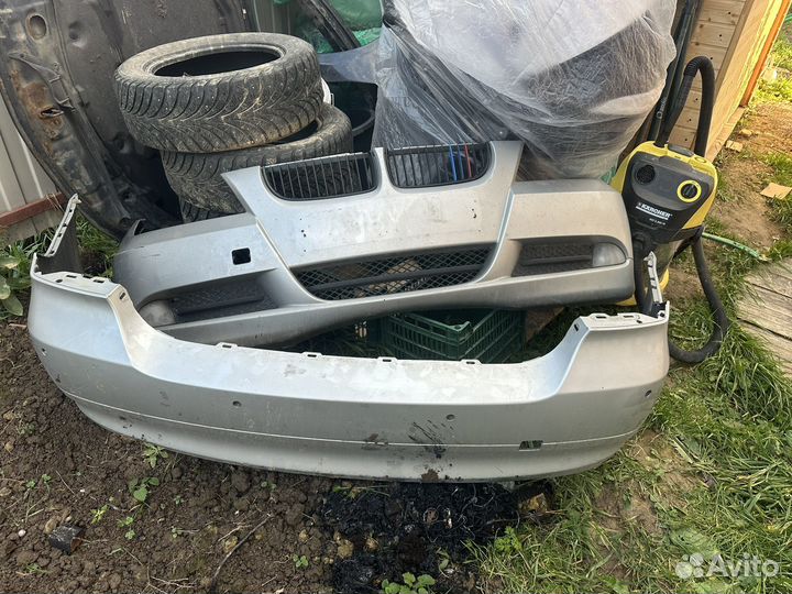 Бампера передний и заданий плюс пороги бмв е90