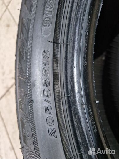 Bridgestone Blizzak Revo GZ 205/55 R16