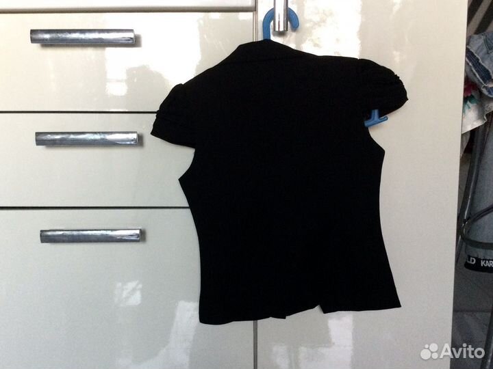 Пиджак школьный на девочку с короткими рукавами