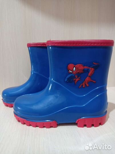 Резиновые сапоги новые