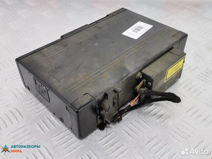 CD-чейнджер Mercedes-Benz S-Класс W220 2002