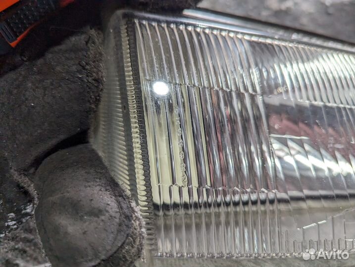 Фара Subaru Legacy BF5 EJ20DET Прав. Перед