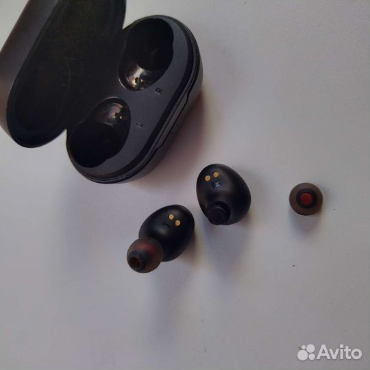 Беспроводные наушники jbl