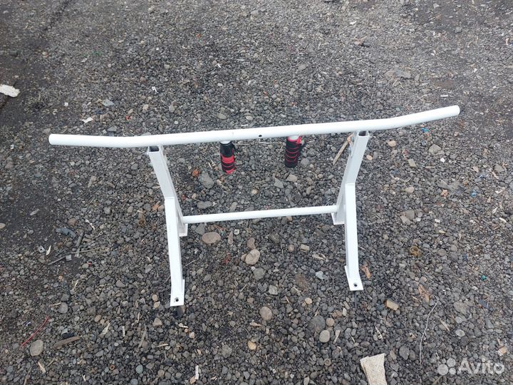 Турник настенный