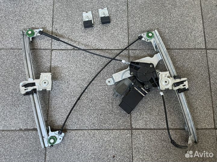 Стеклоподъемник передний правый/левый Octavia A4