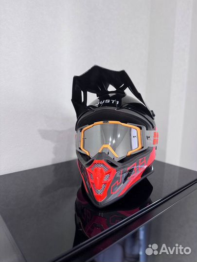 Шлем кроссовый Just 1 J38