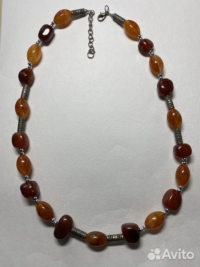 Бусы из сердолика