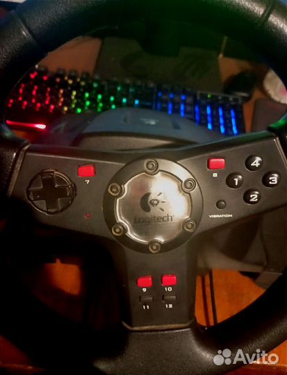 Игровой руль logitech