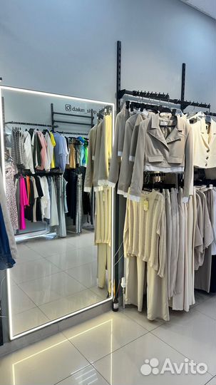 Продам готовый бизнес магазин женской одежды