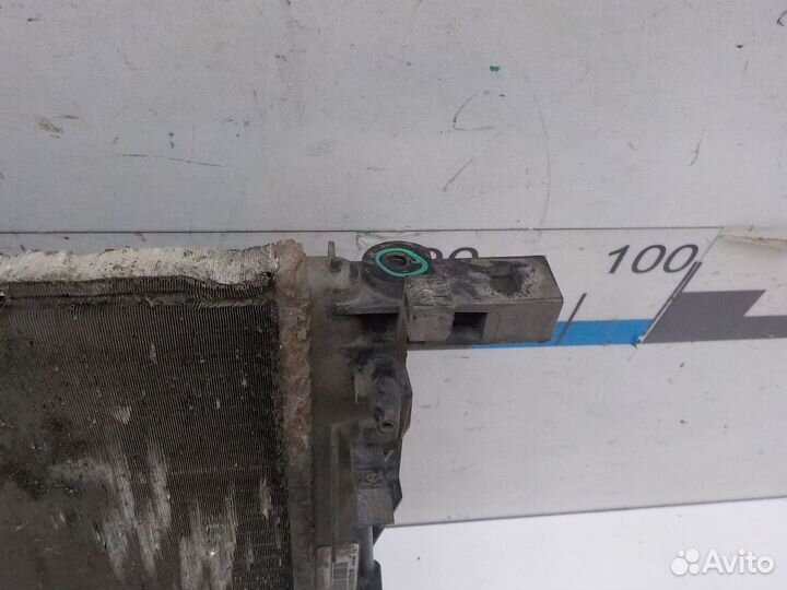 Радиатор основной на Renault Kaptur 214105731R