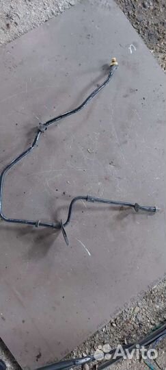 Вакуумный патрубок на Mercedes W140