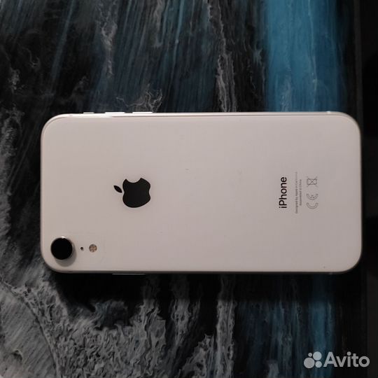 iPhone Xr, 64 ГБ