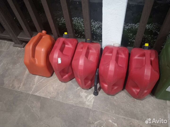 Канистры 20 литров