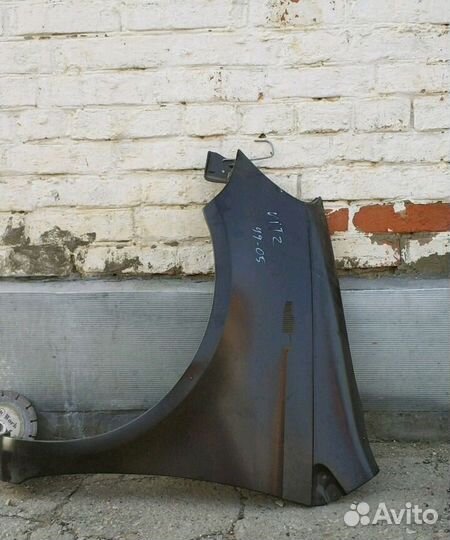 Тайота Витц Ярис крыло переднее левое