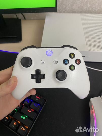 Xbox one s 500gb + монитор MSI 100hz