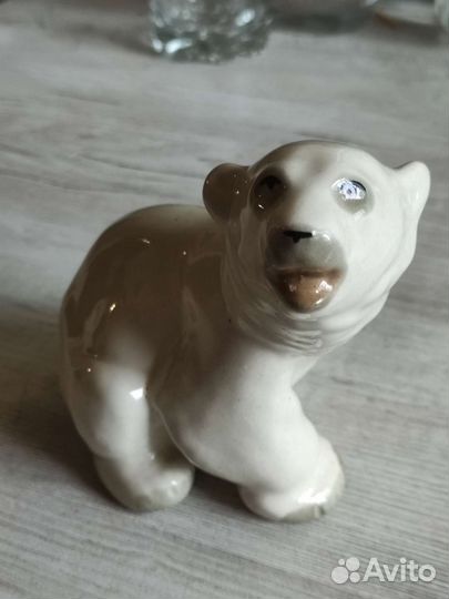 Статуэтка белый медведь вкз