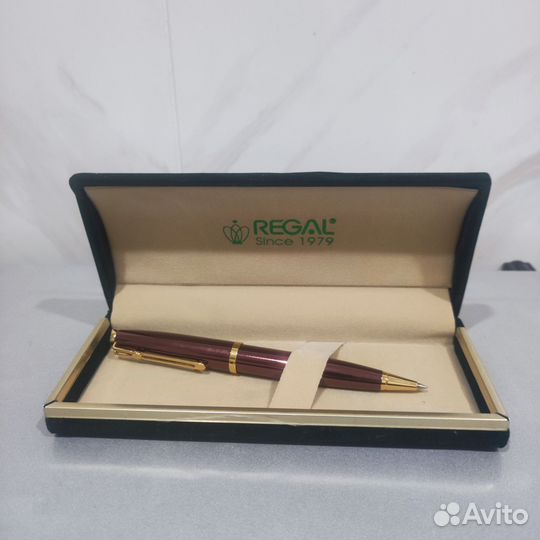 Ручка шариковая подарочная