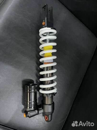 Амортизатор L 475 центральный 1 XR250 с бачком