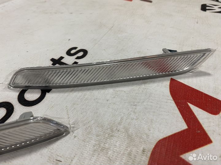 Отражатели бампера BMW E70 X5 E71 X6