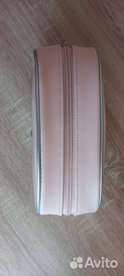 Продам косметичку