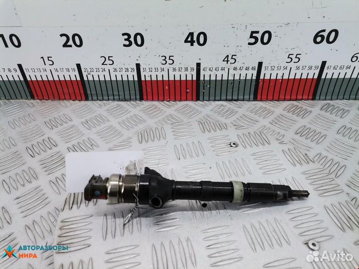 Форсунка Toyota Corolla Verso 2004 236700G010