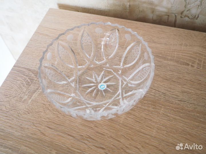 Новый хрустальный салатник Гусь-Хрустальный