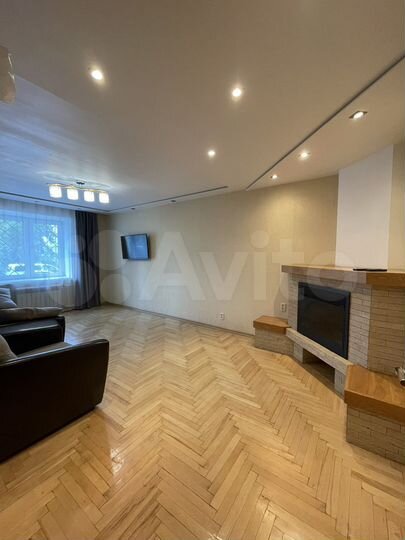 2-к. квартира, 77,4 м², 1/8 эт.