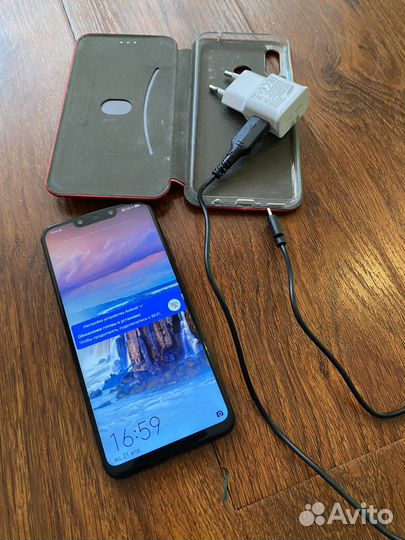 HUAWEI Nova 3, 6/64 ГБ