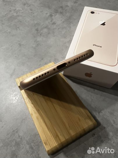 iPhone 8, 128 ГБ