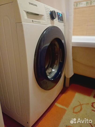 Стиральная машина Samsung WW70J52E02W 7 кг рабочая