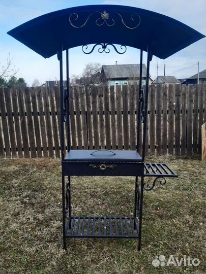 Мангал с крышей