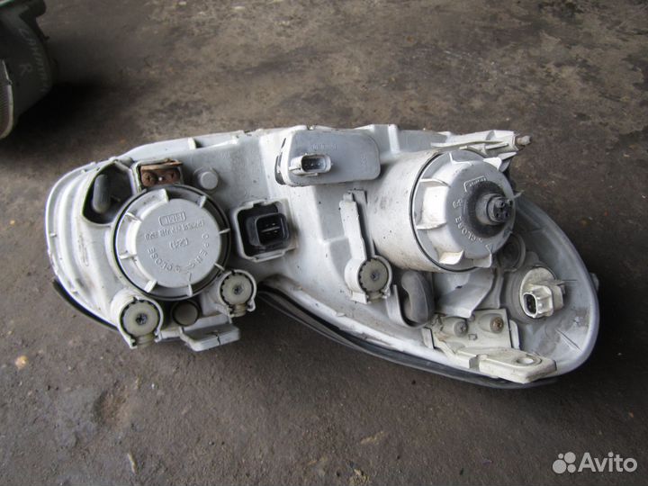 Фара левая и правая Sonata EF 4