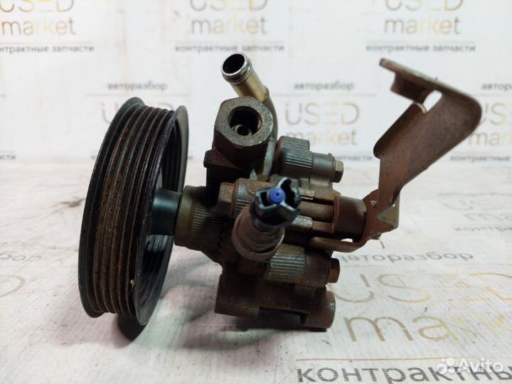 Насос гидроусилителя (гур) Toyota Avensis T250 1.8