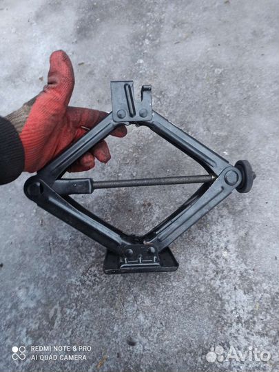 Alfa Romeo 147 Домкрат оригинал