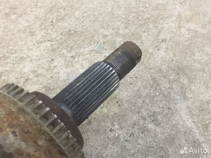 Привод левый Nissan Maxima A33 (4608)