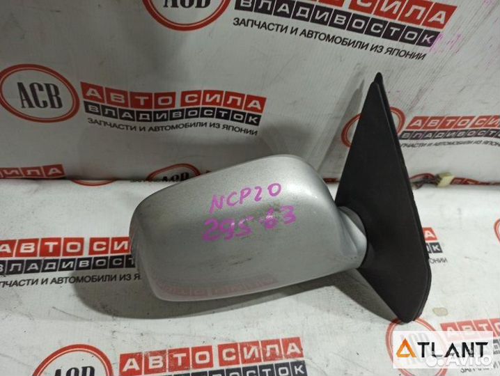 Зеркало правое toyota funcargo