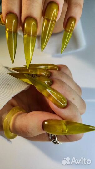 Маникюр, наращивание ногтей