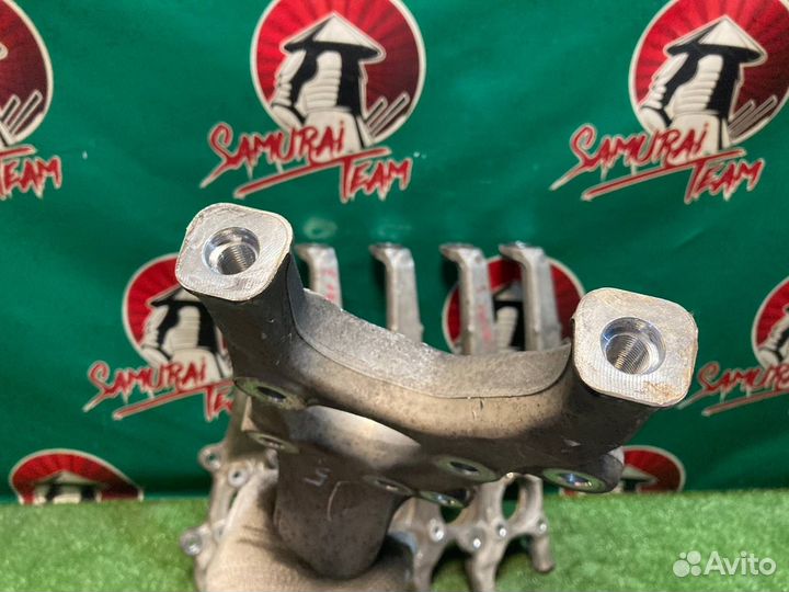 Кулак поворотный передний левый Lexus Gs350 GRS191