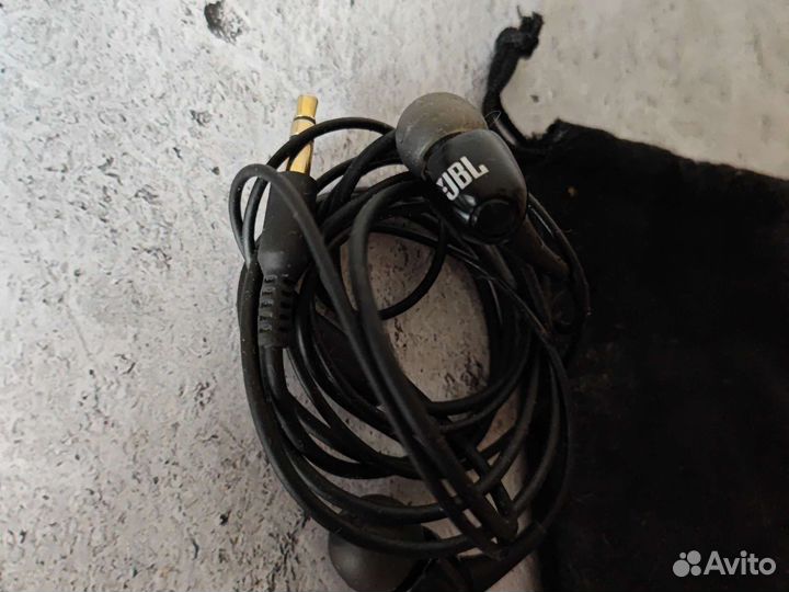 Проводные наушники jbl